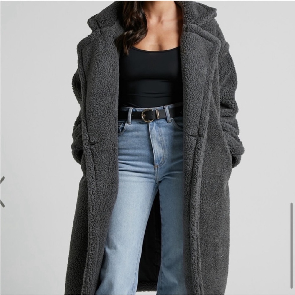 SALE 🎉 NWT Grey Sherpa Plush Teddy Oversized Long Faux Fur Coat size Large